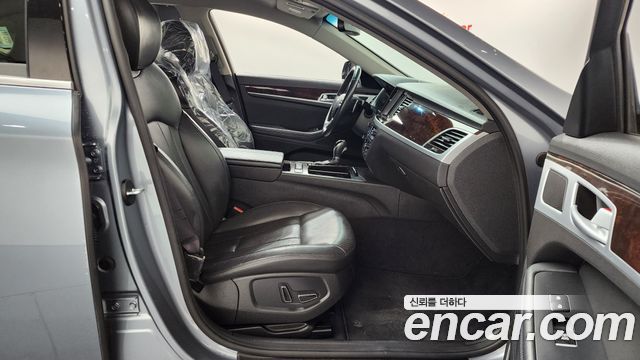 Hyundai Genesis 2015 — photo 11