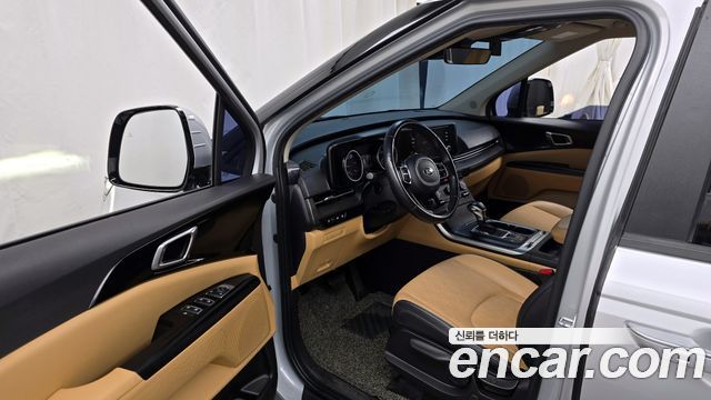 Kia Canival 2021 — photo 10