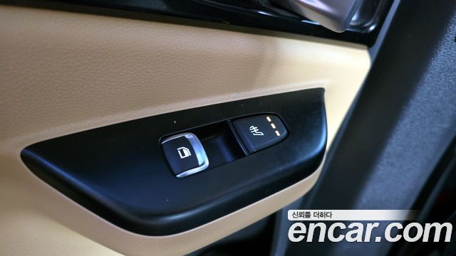 Kia Canival 2021 — photo 19