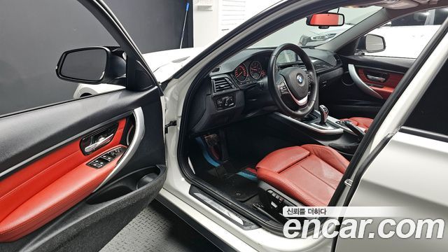 BMW 3-Series 2015 — photo 10