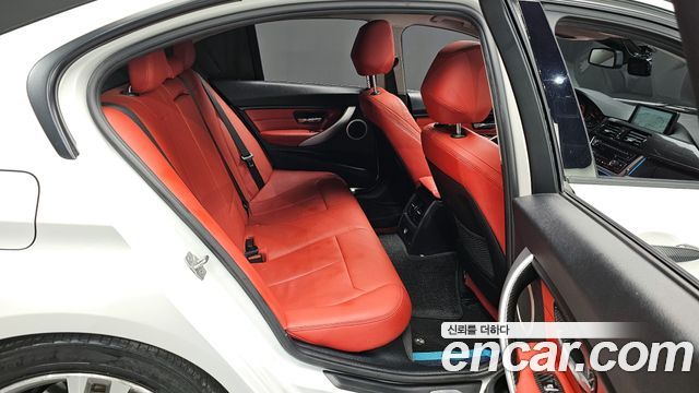 BMW 3-Series 2015 — photo 12