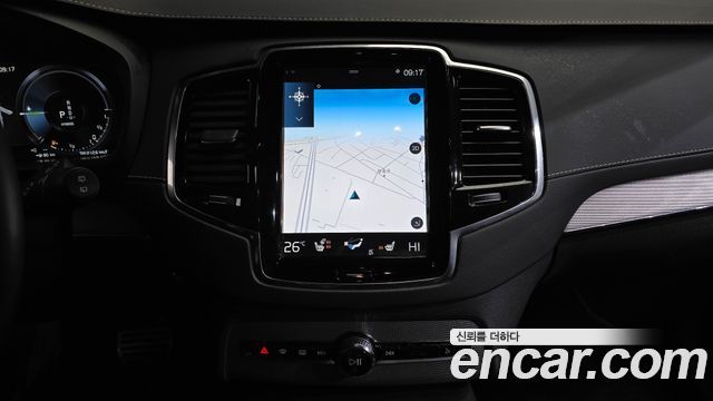 Volvo XC90 2021 — photo 14