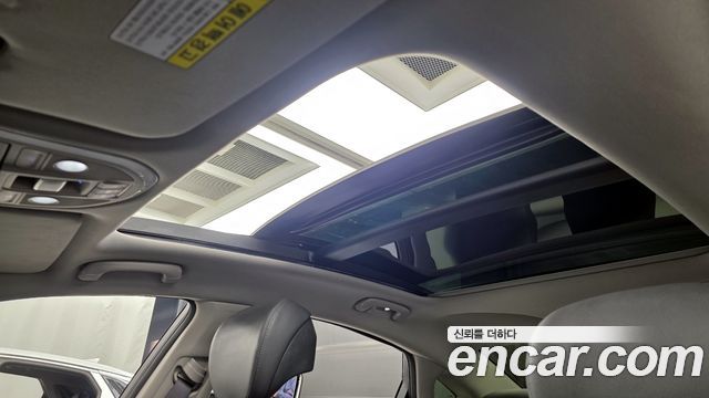Genesis G80 2017 — photo 18