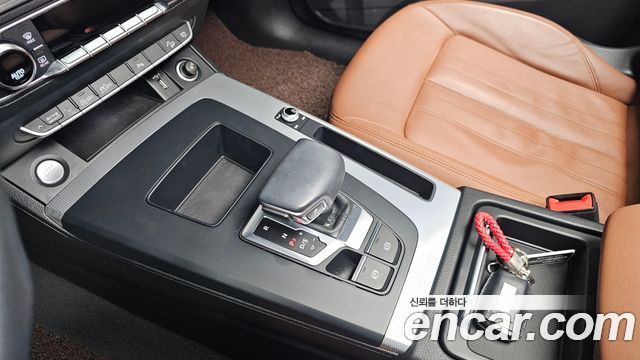 Audi Q5 2022 — photo 9
