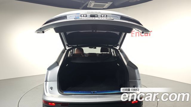 Audi Q5 2022 — photo 20