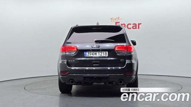 Jeep Cherokee 2021 — photo 4