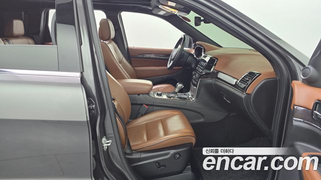 Jeep Cherokee 2021 — photo 11