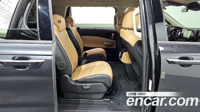Kia Canival 2022 — photo 12
