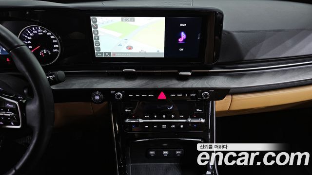 Kia Canival 2022 — photo 14