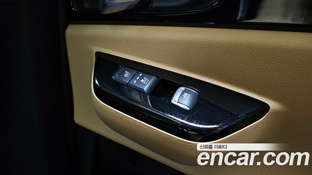 Kia Canival 2022 — photo 19
