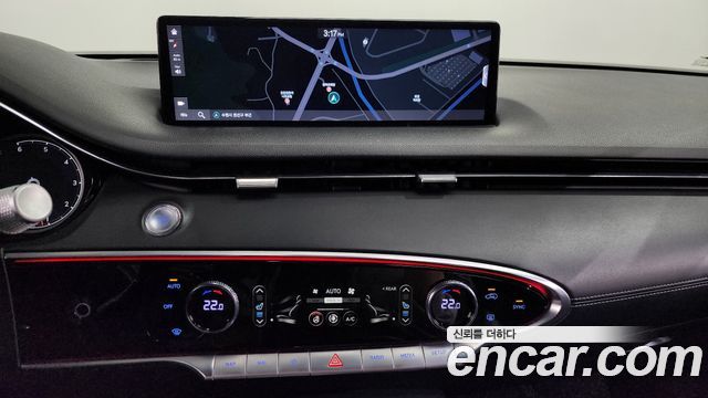 Genesis GV70 2021 — photo 14