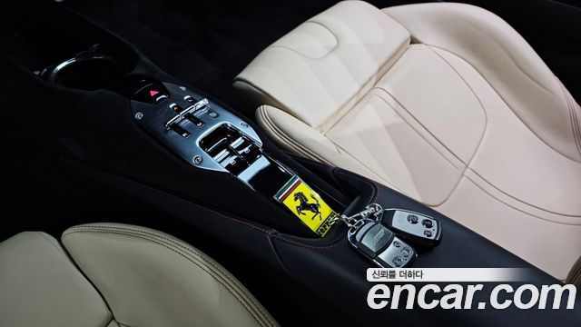 Ferrari SF90 2021 — photo 12