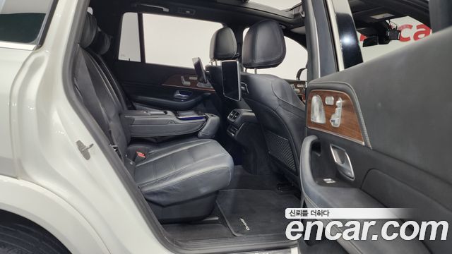 Mercedes-Benz GLS-Class 2021 — photo 12