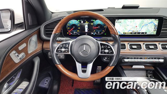 Mercedes-Benz GLS-Class 2021 — photo 13