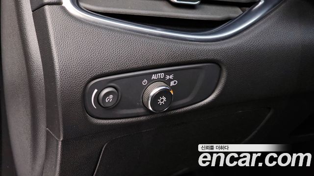Chevrolet Korea Malibu 2020 — photo 17