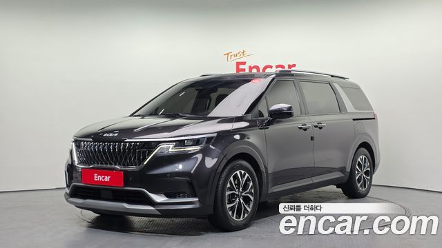 Kia Canival 2022 — photo 1