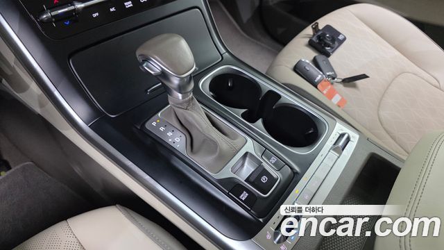 Kia Canival 2022 — photo 9