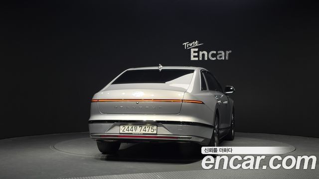 Hyundai Grandeur 2023 — photo 4