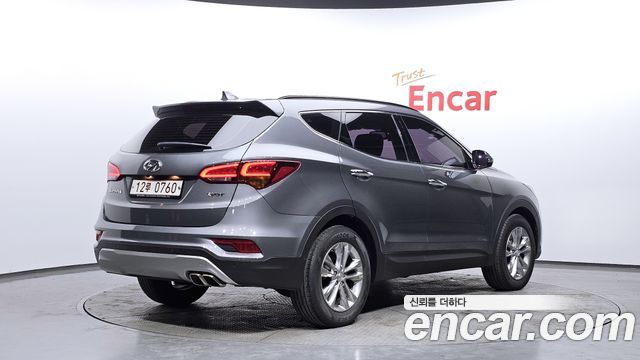 Hyundai Santafe 2016 — photo 2