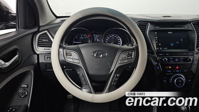 Hyundai Santafe 2016 — photo 14