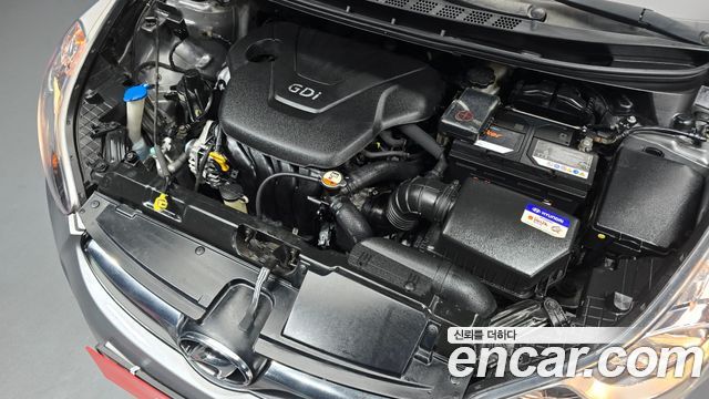 Hyundai AVANTE 2012 — photo 6