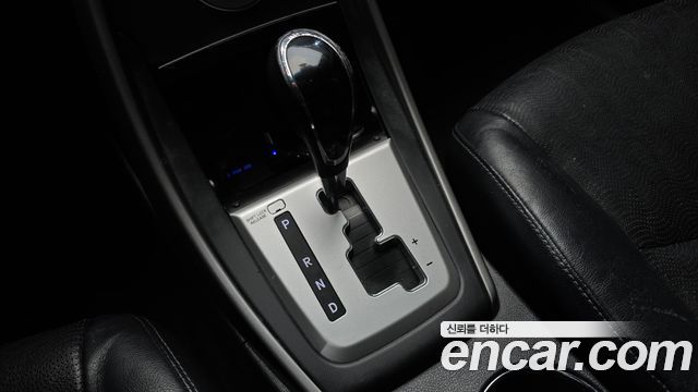 Hyundai AVANTE 2012 — photo 9