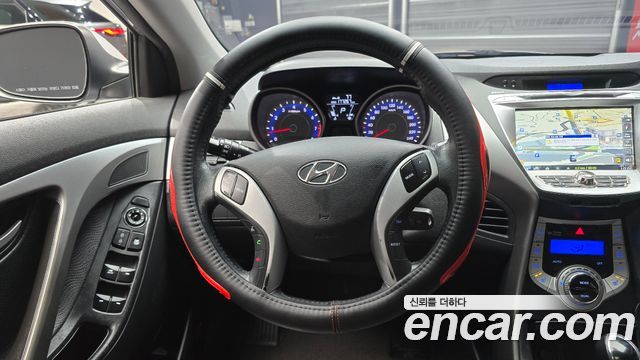 Hyundai AVANTE 2012 — photo 14