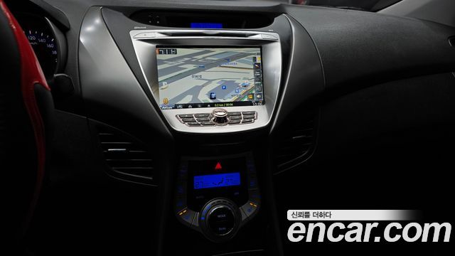 Hyundai AVANTE 2012 — photo 16
