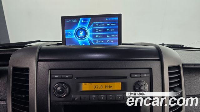 Mercedes-Benz Sprinter 2012 — photo 15