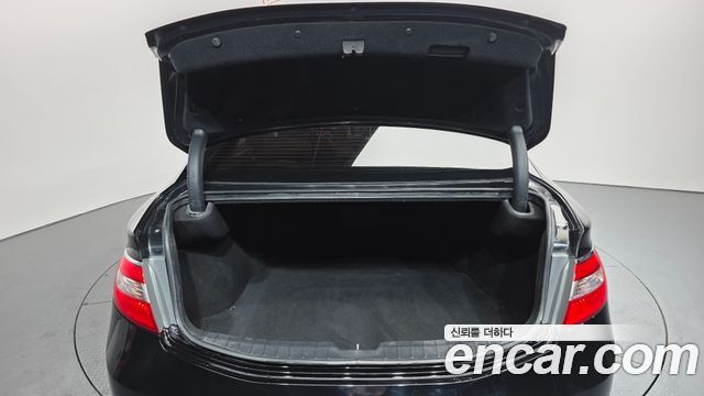 Hyundai Grandeur 2015 — photo 20
