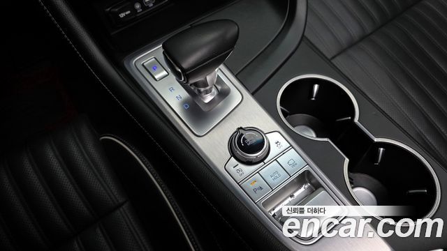 Genesis G70 2018 — photo 9