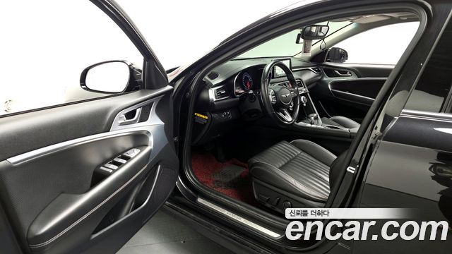 Genesis G70 2018 — photo 10
