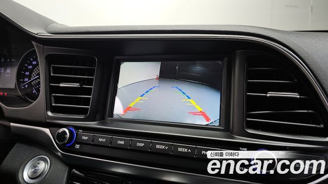 Hyundai AVANTE 2020 — photo 16