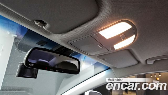 Hyundai AVANTE 2020 — photo 18