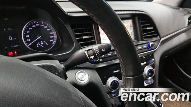 Hyundai AVANTE 2020 — photo 19