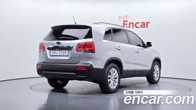 Kia Sorento 2012 — photo 2