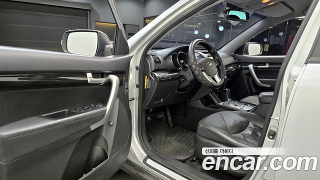 Kia Sorento 2012 — photo 11