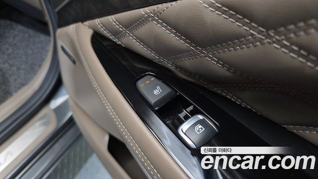 Kia K8 2022 — photo 18