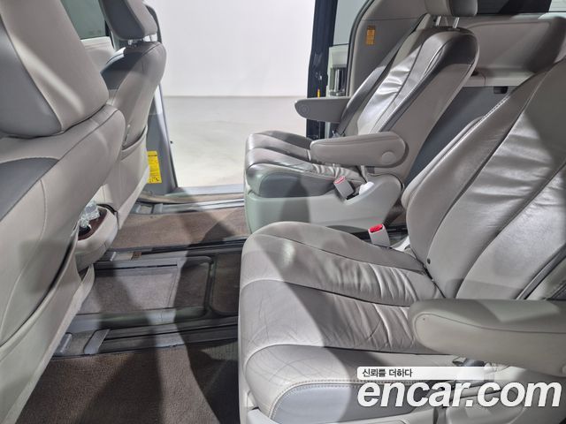 Toyota Sienna 2014 — photo 11