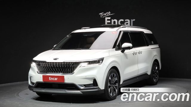 Kia Canival 2021 — photo 1