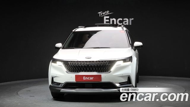 Kia Canival 2021 — photo 3