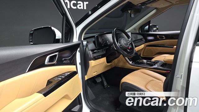 Kia Canival 2021 — photo 11