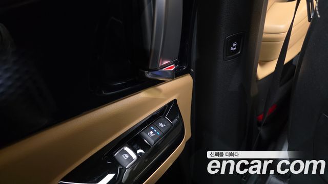 Kia Canival 2021 — photo 18