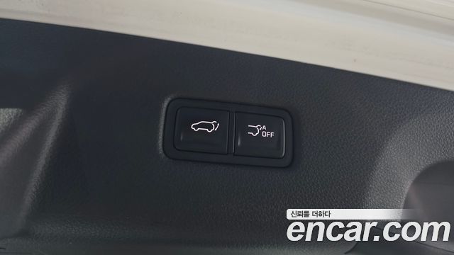 Kia Canival 2021 — photo 20