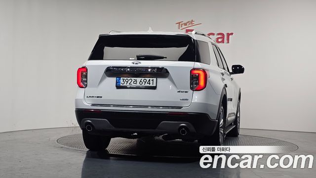 Ford Explorer 2021 — photo 4