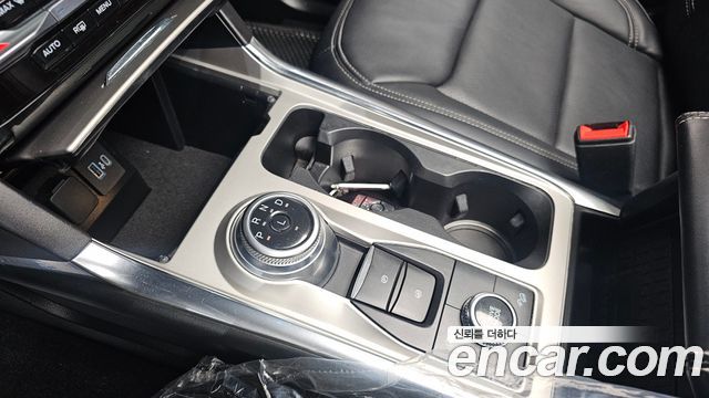 Ford Explorer 2021 — photo 9