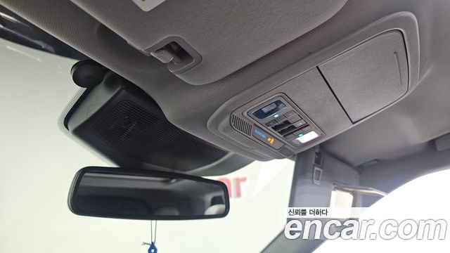 Ford Explorer 2021 — photo 17
