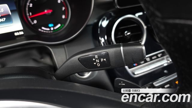 Mercedes-Benz GLC-Class 2019 — photo 9