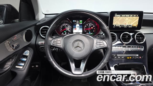Mercedes-Benz GLC-Class 2019 — photo 14