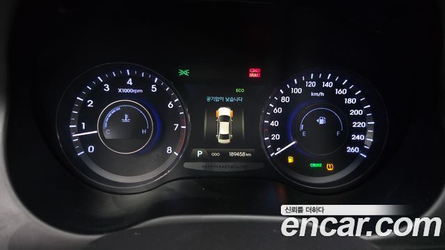 Hyundai Grandeur 2011 — photo 8